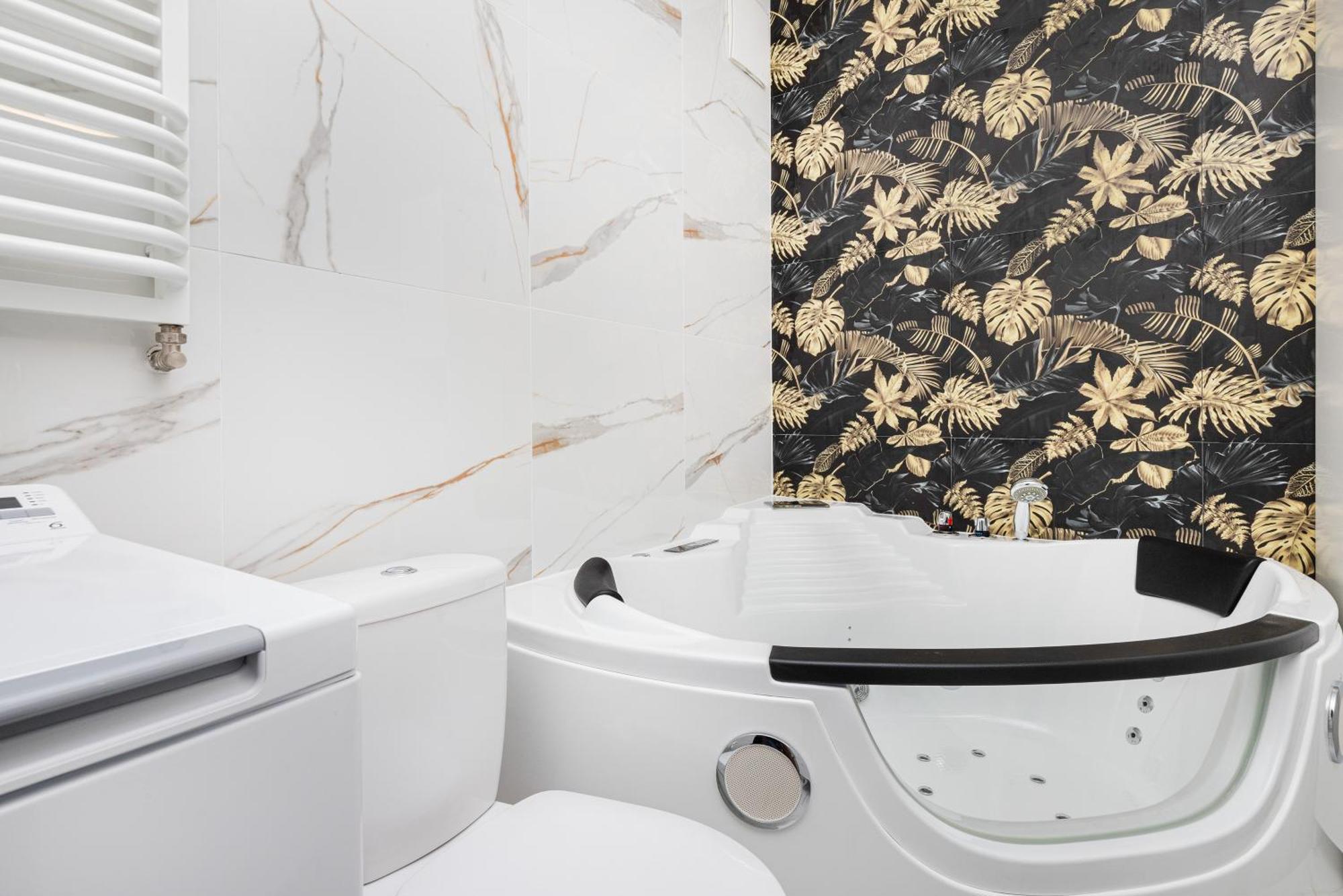 Batorego 7 Apartament With Terrace & Parking Downtown Gdynia By Renters Ngoại thất bức ảnh