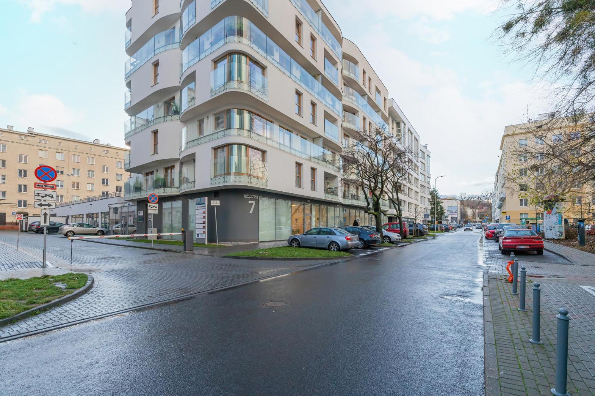 Batorego 7 Apartament With Terrace & Parking Downtown Gdynia By Renters Ngoại thất bức ảnh